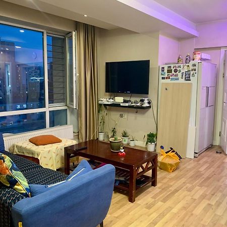City Center Double Bedroom With Private Bathroom, Shared Kitchen 울란바토르 외부 사진