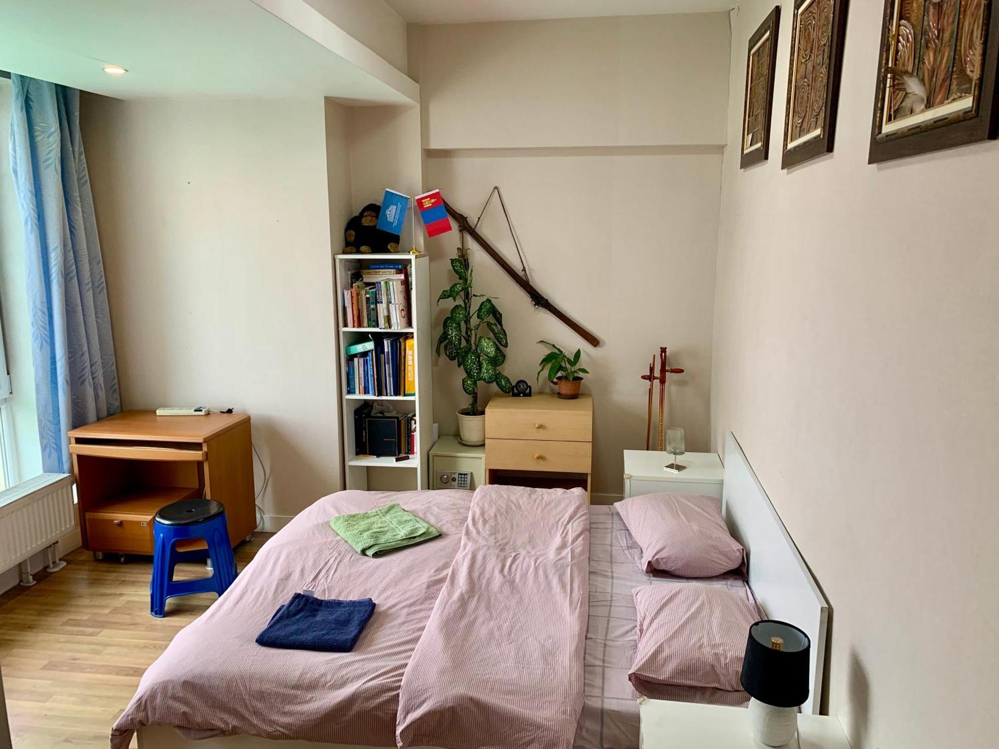 City Center Double Bedroom With Private Bathroom, Shared Kitchen 울란바토르 외부 사진